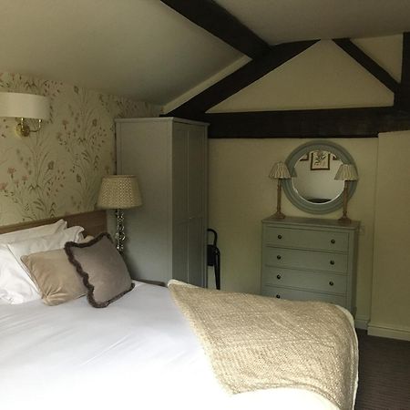 The Swan At Tarporley Hotell Exteriör bild