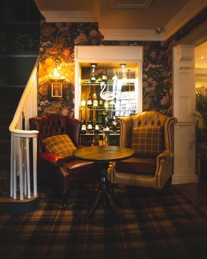 The Swan At Tarporley Hotell Exteriör bild